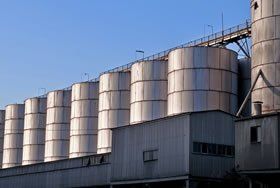 Industrial silo cleaning jobs for agricultural, manufacturing and food and beverage sectors.