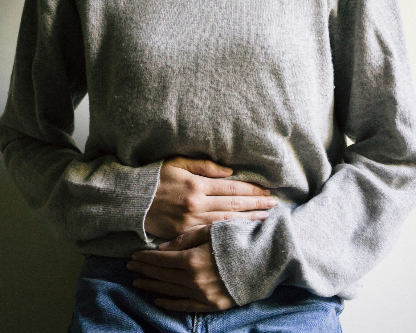 Dolor pélvico en mujeres: causas, síntomas y tratamiento
