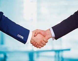 Two persons handshake — Insurance agency in Fort Walton Beach, FL