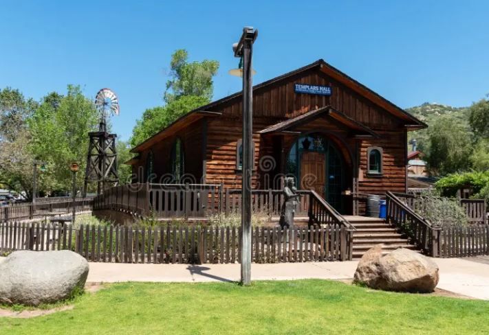 old house in poway ca
