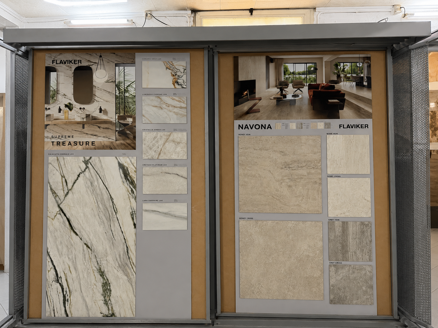 Espositore di piastrelle in pietra con campioni beige e grigi in uno showroom.