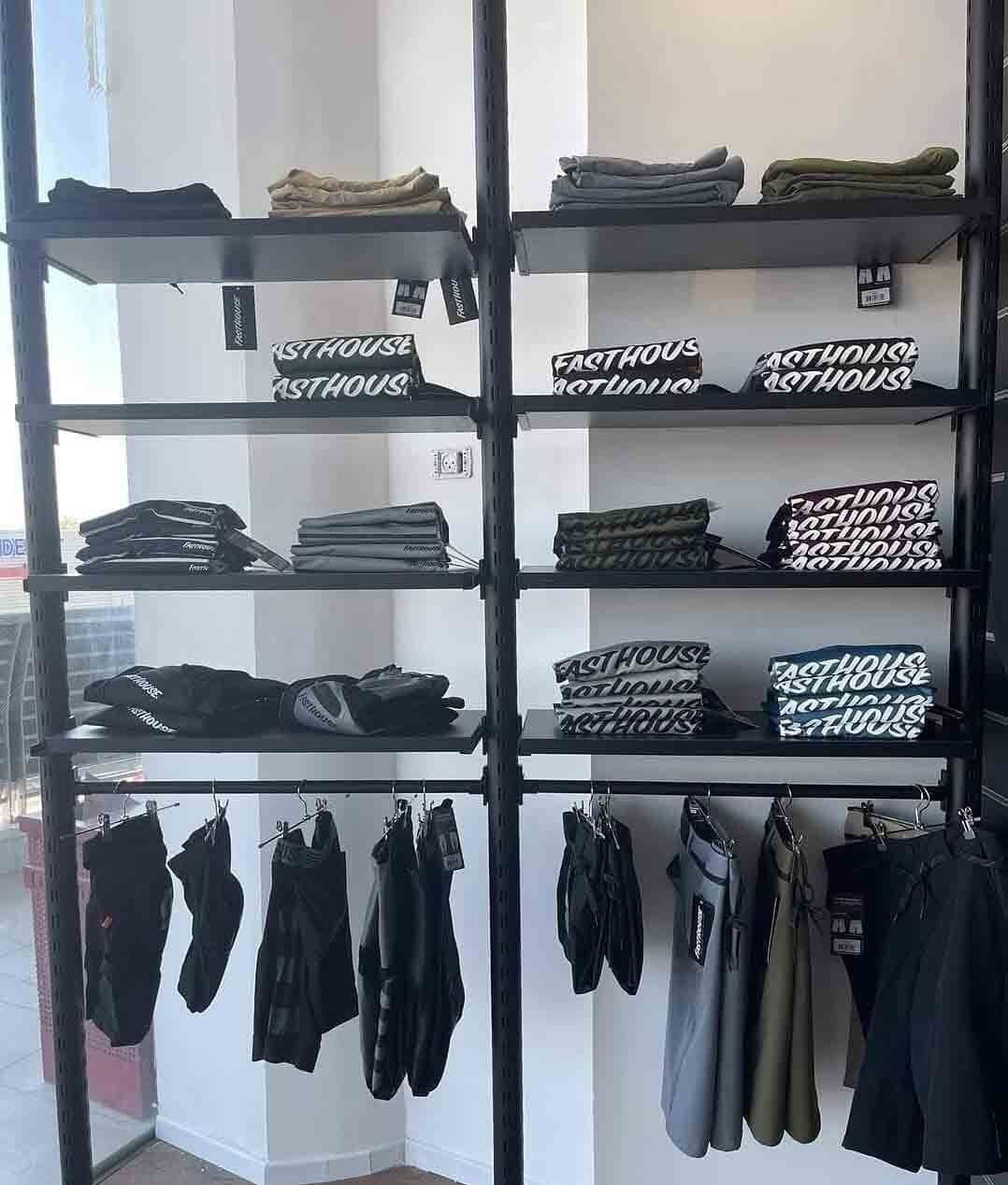 מידוף לחנויות