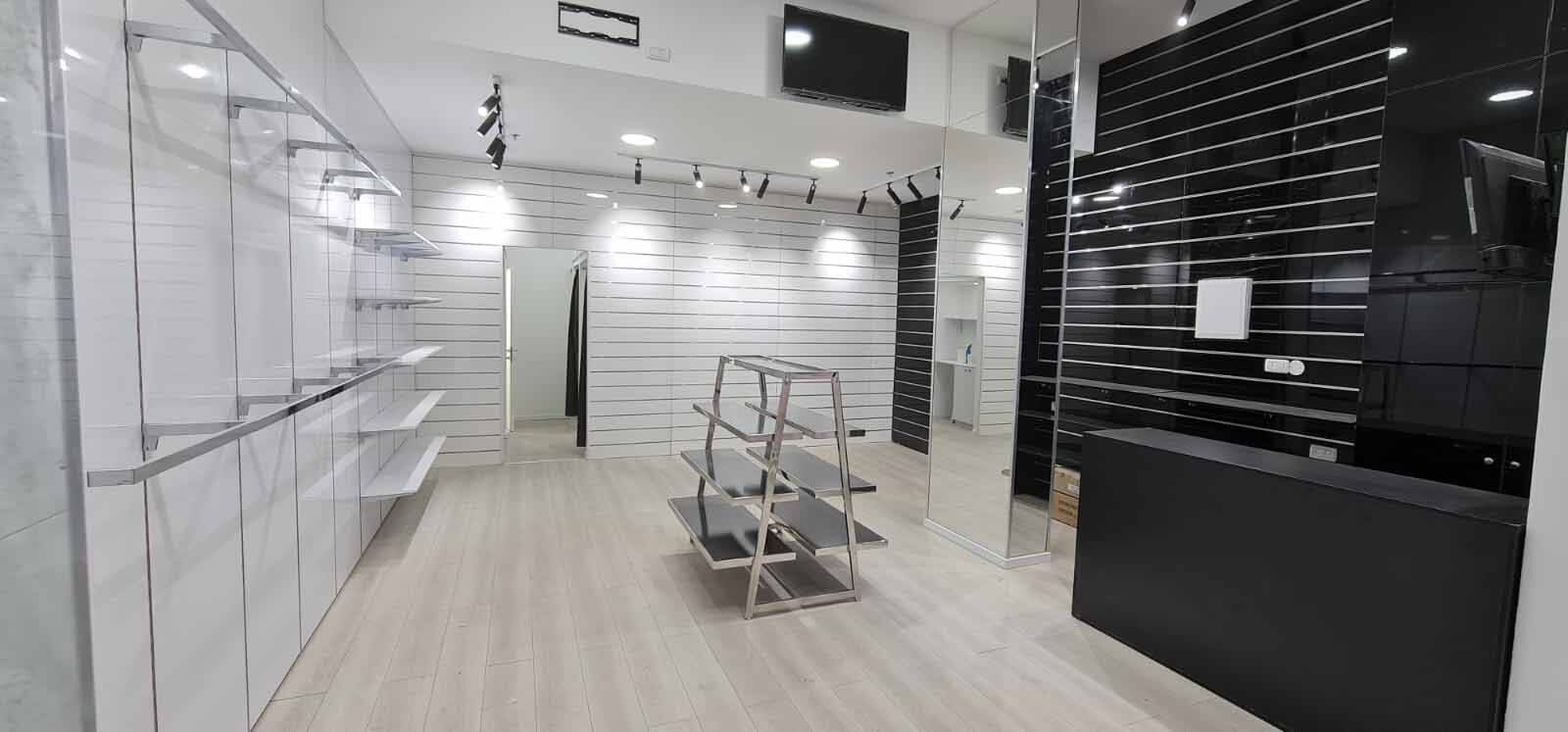 שיפוץ חנות מרמת מעטפת בחריש