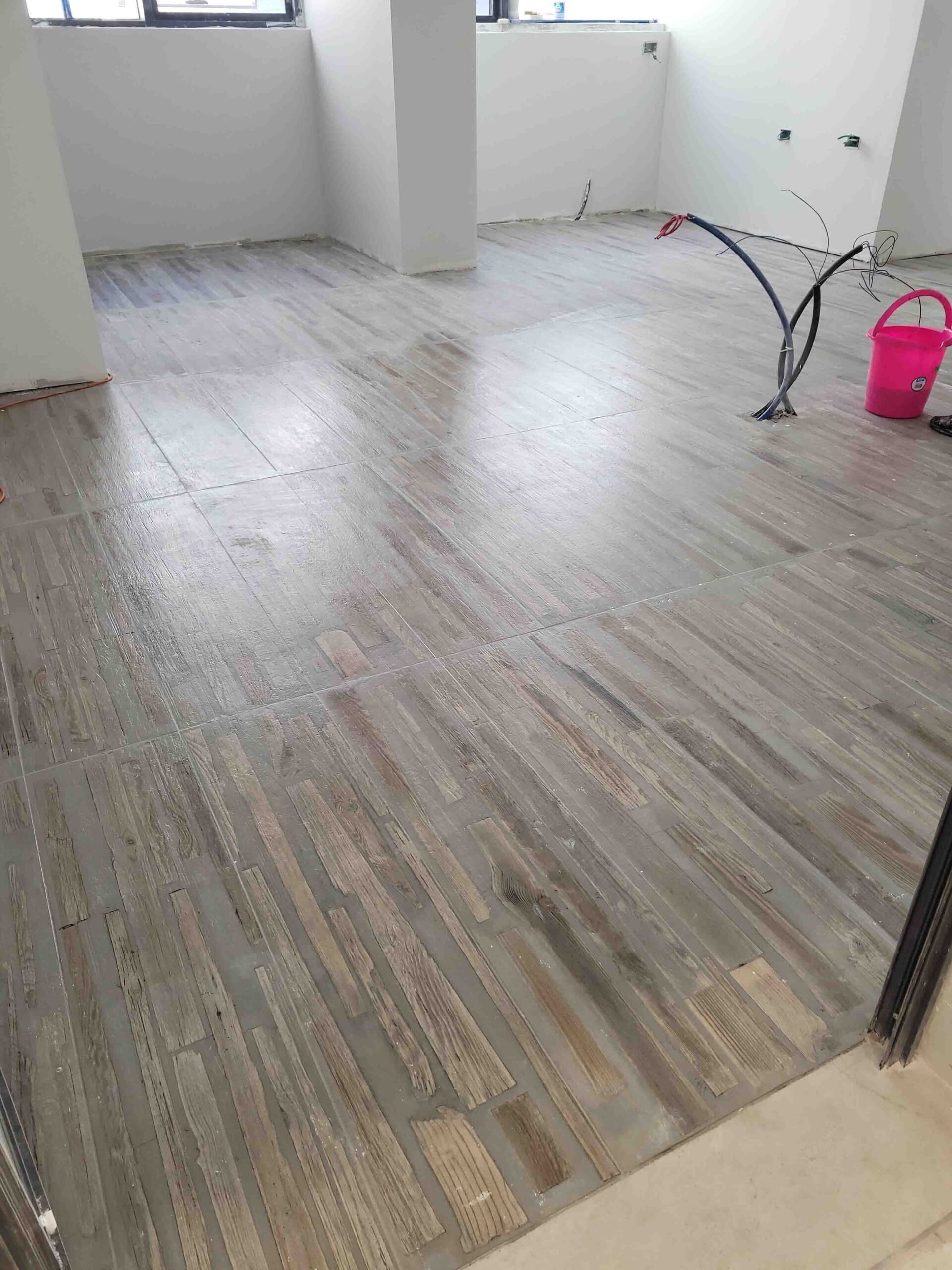 ריצוף למשרדים