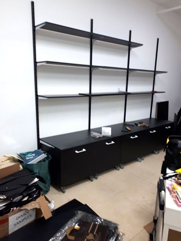 קבוצת המושבניקים | במות תצוגה למכירת