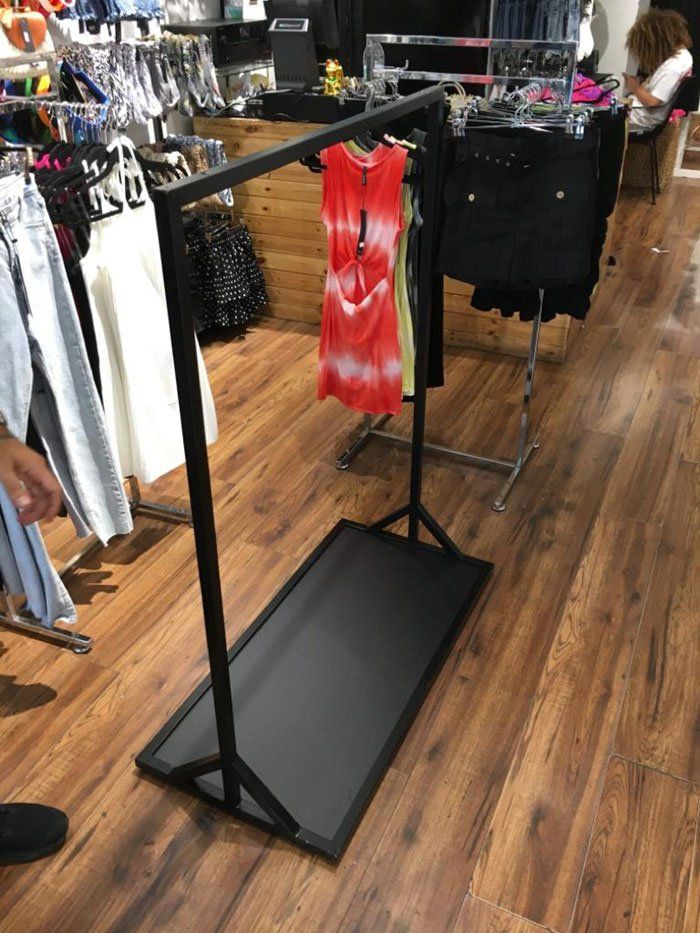 קבוצת המושבניקים | סטנד תצוגה | גונדולות