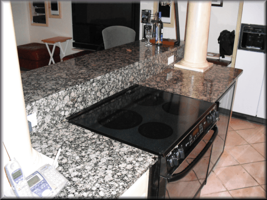 Kitchen counter - North Providence, Rhode Island - Imperial Tile