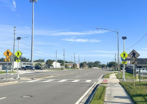 Using Sidewalks & Crossings
