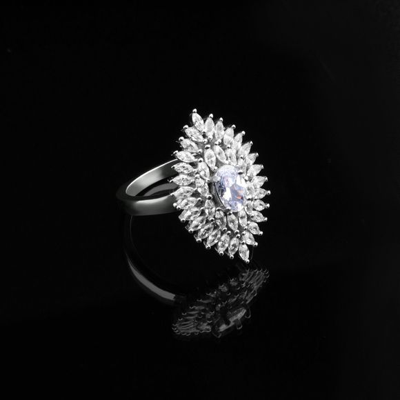 A silver ring with a diamond