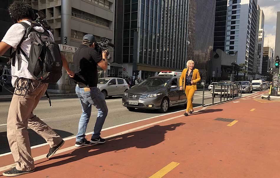 Filming Rodrigo Alves on Avenida Paulista
