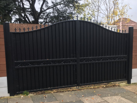 black gate