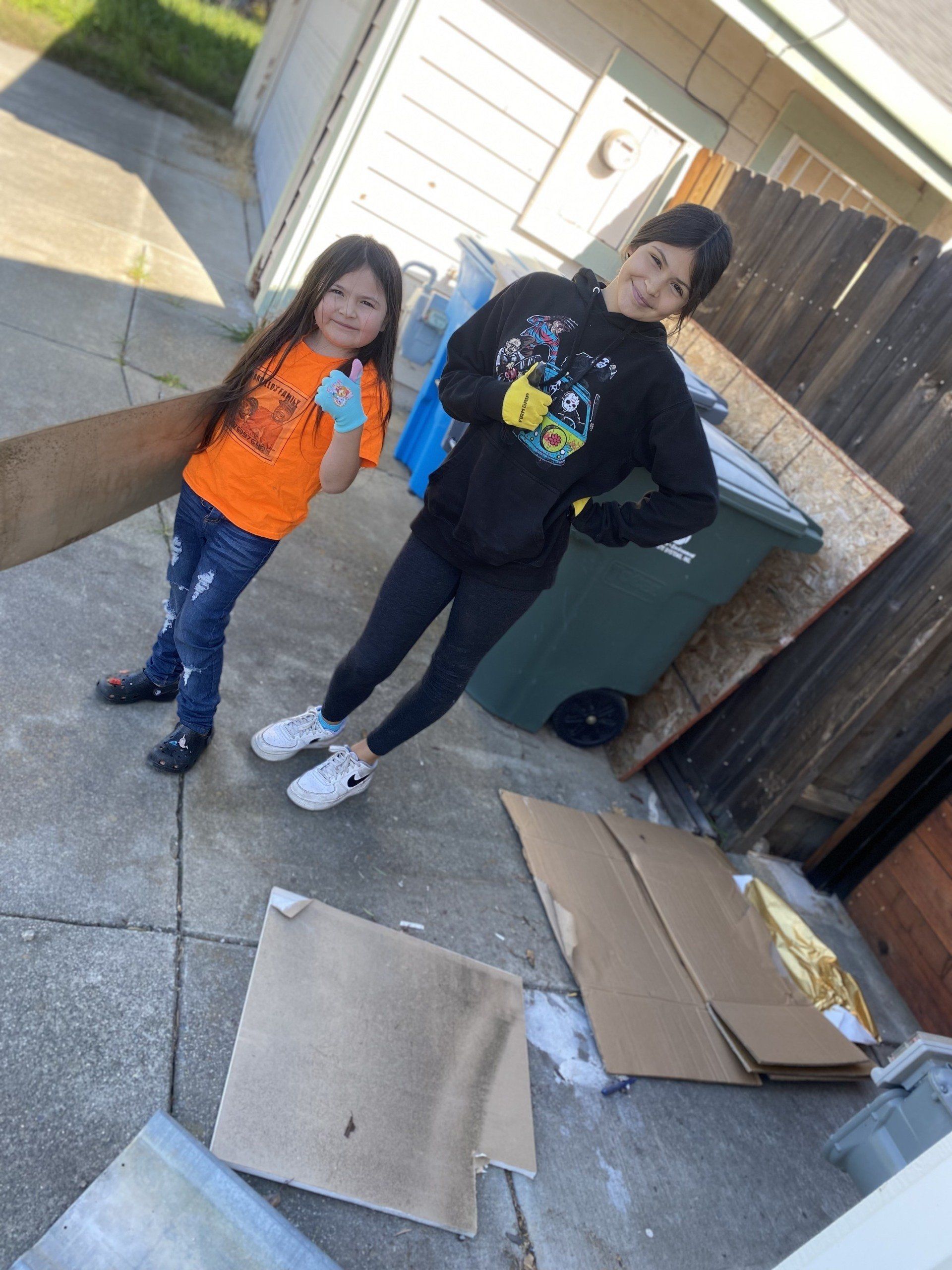 Carrillo's family junk removal photos