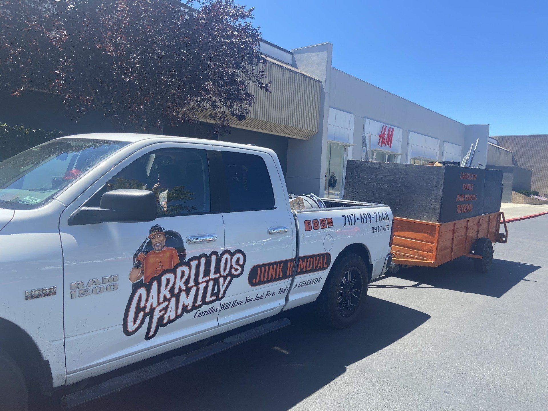 Carrillo's family junk removal photos