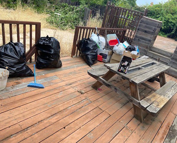 Carrillo's family junk removal photos