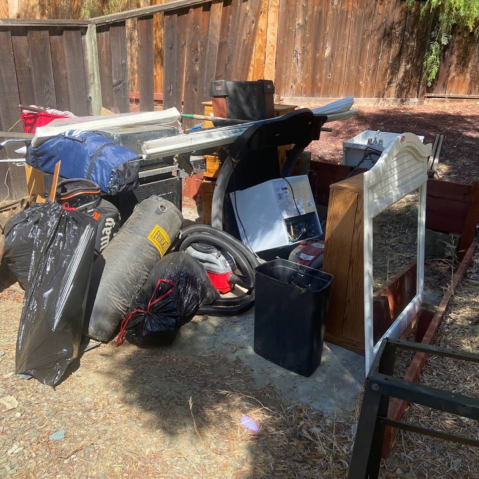 Carrillo's family junk removal photos