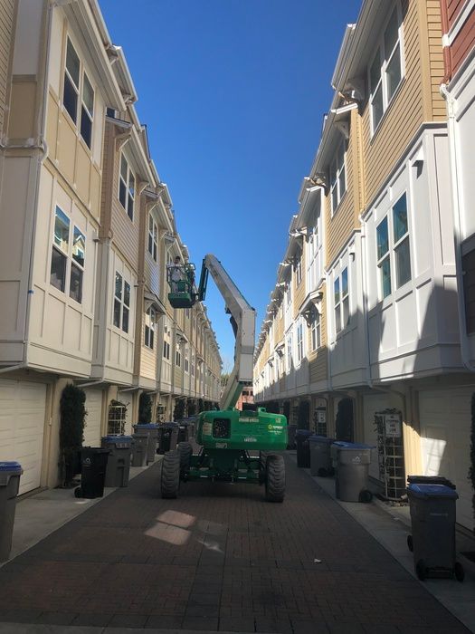 HOA and multifamily home construction photo 