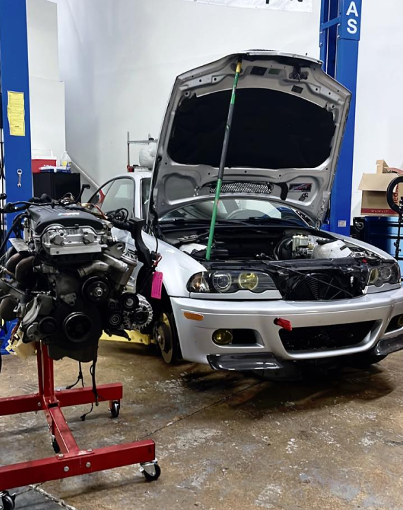 Engine repair on a vehicle | EuroWorks