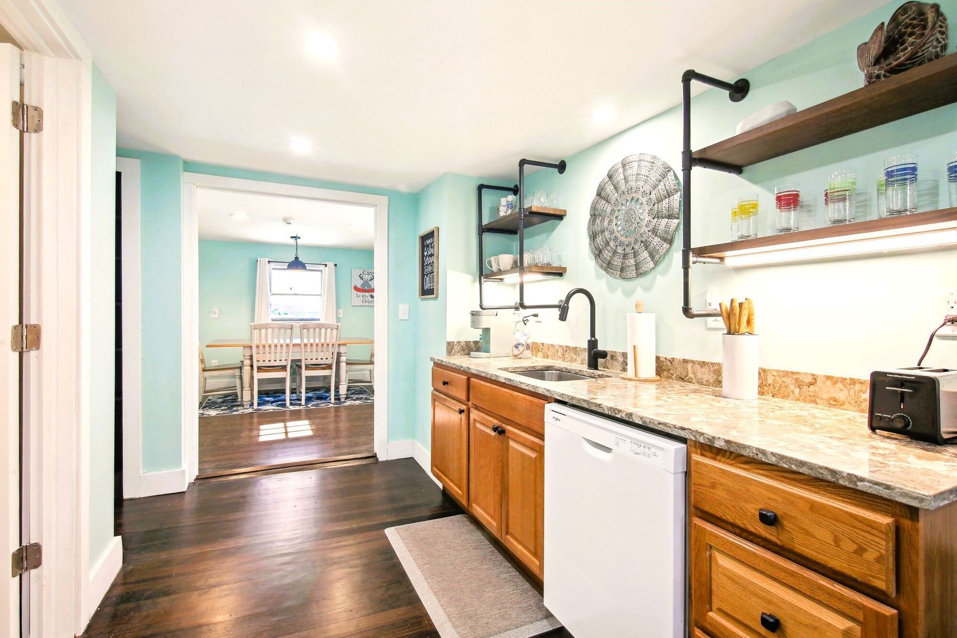 The Cottage Inn Kitchenette