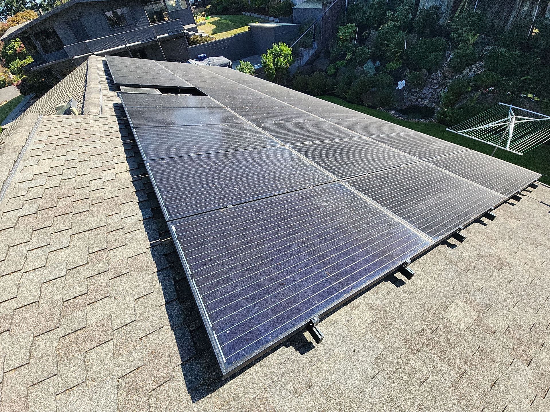 solar-panel-cleaning-tacoma-before