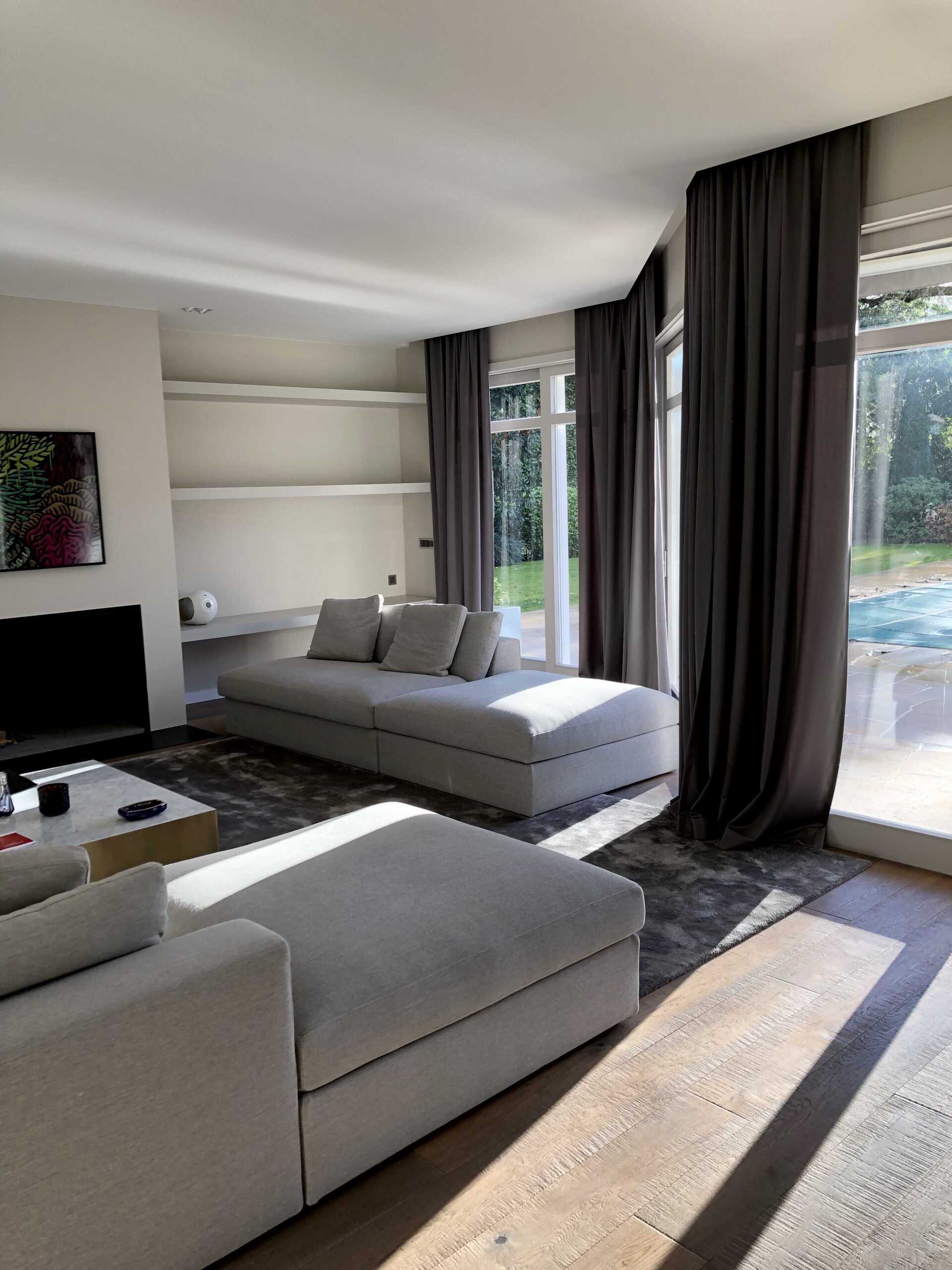 vue d'ensemble de salon décoré ars vivendi Genève