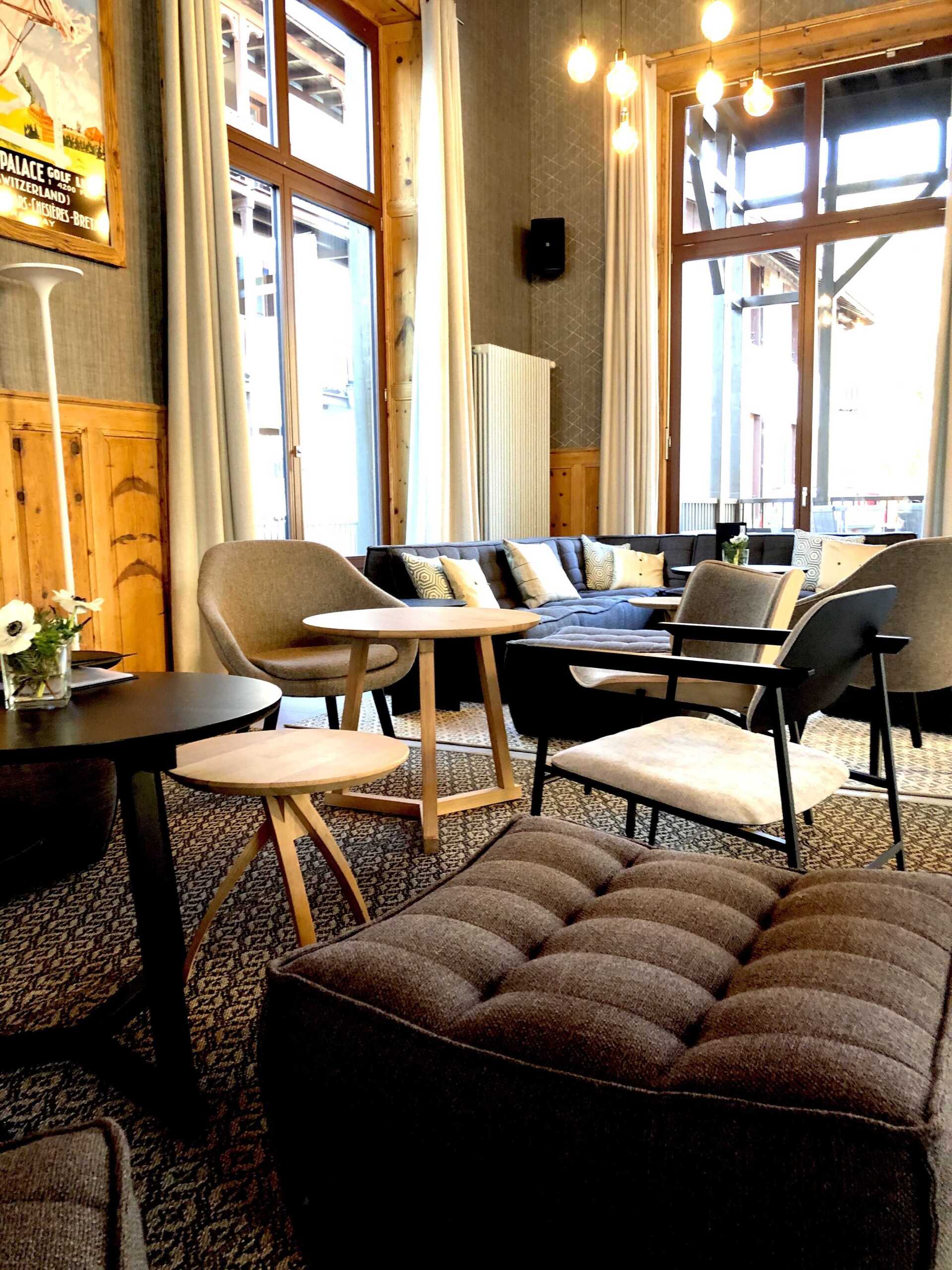 villars hôtel vue d'ensemble ars vivendi avec décoration raffinée du salon et lobby