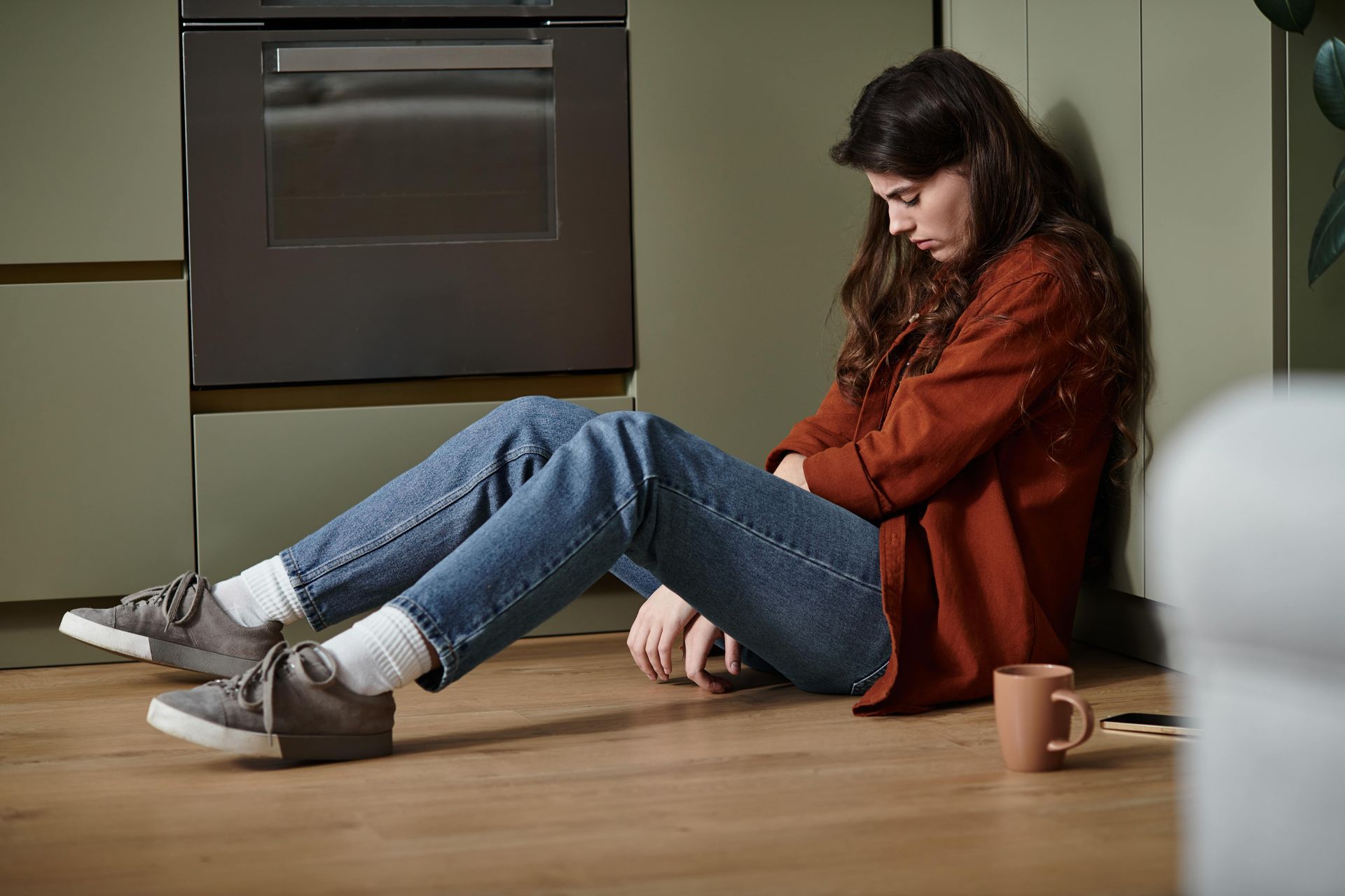 girl sitting sad and fallout