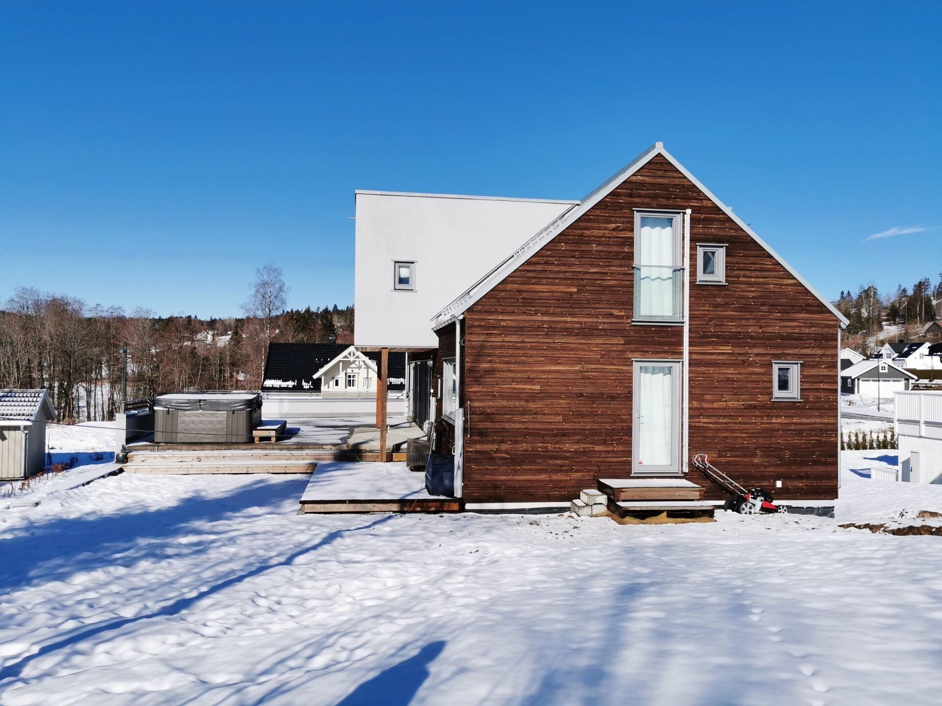 Bolig Konnerud, fra hagen