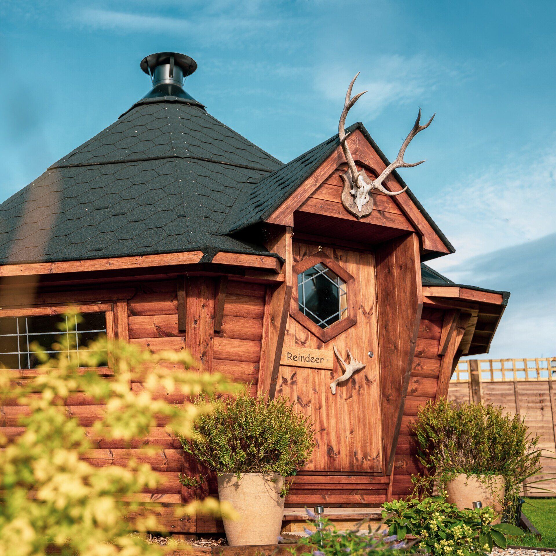 Barbecue Lodges Taunton, Somerset Luxury BBQ Cabins & Grillkotas