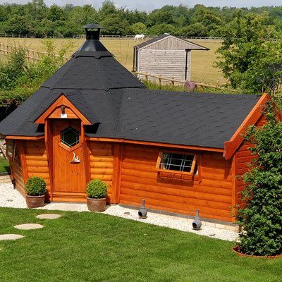 BBQ Cabin with Extra Room Constructed Off Side