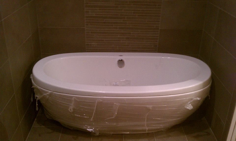 Bathtub — Omaha, NE — Lewis Tile Installations