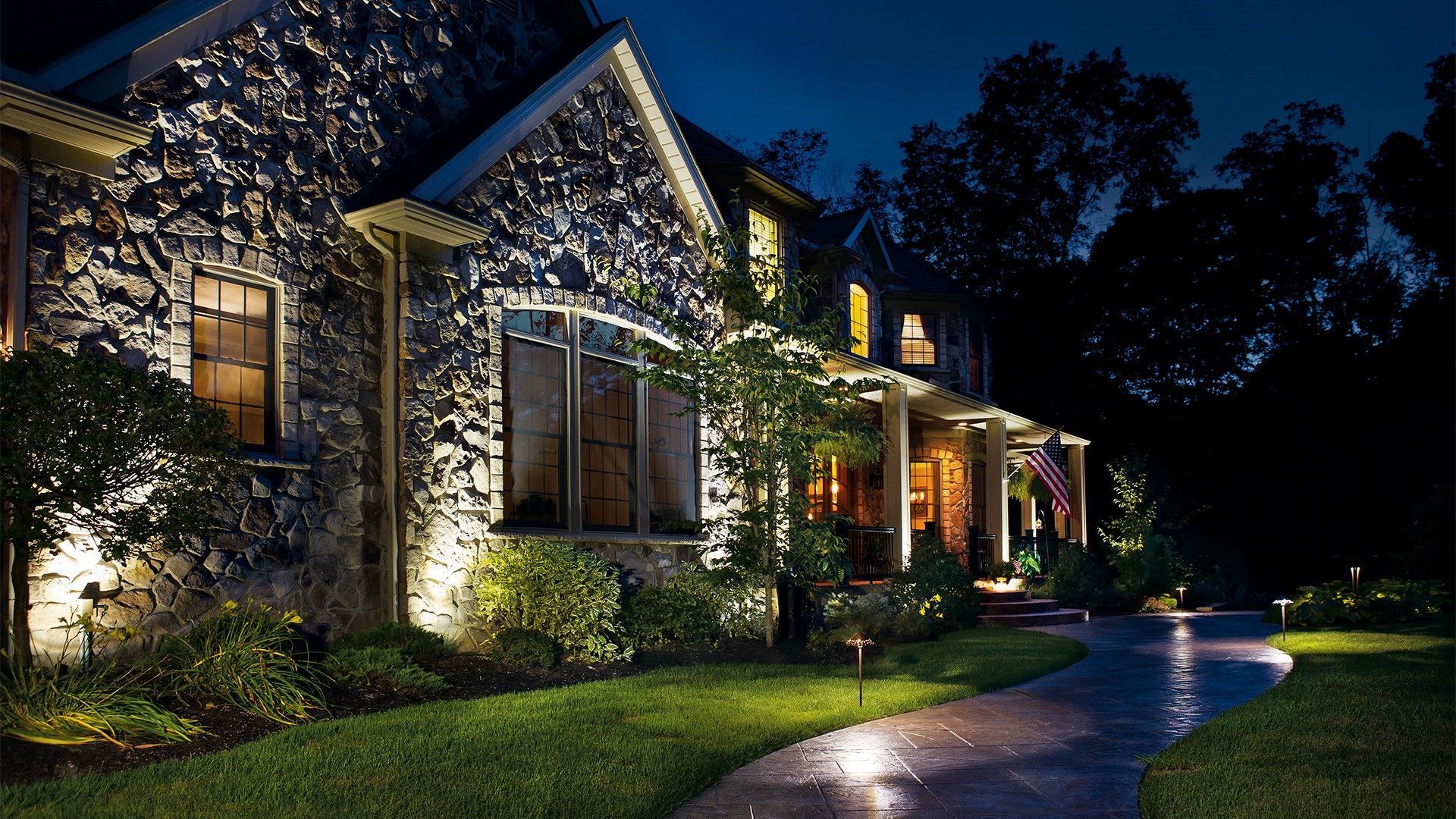 How to Design a Landscape Lighting Plan