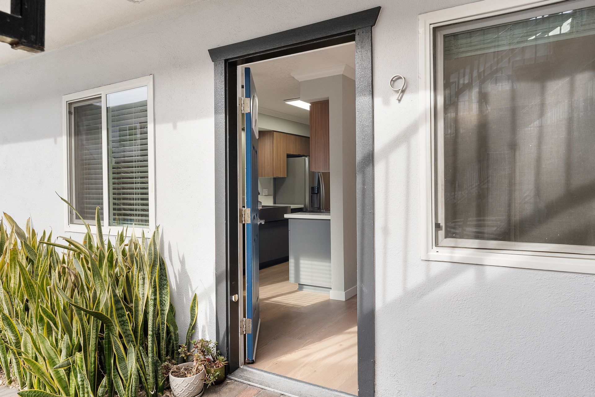 front apartment door