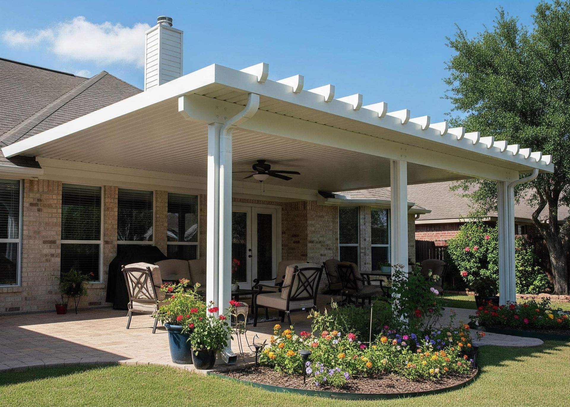 Aluminum patio cover in Elyson Katy TX with modern design