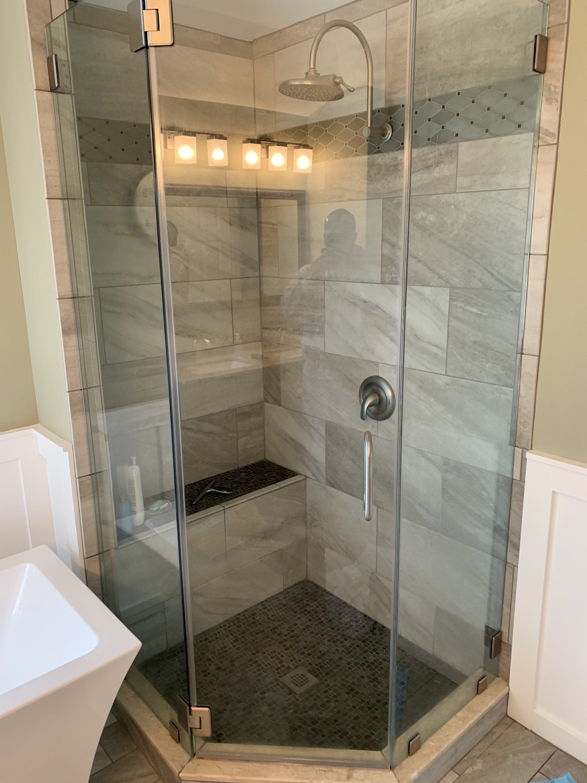 glass enclosure for walk in shower