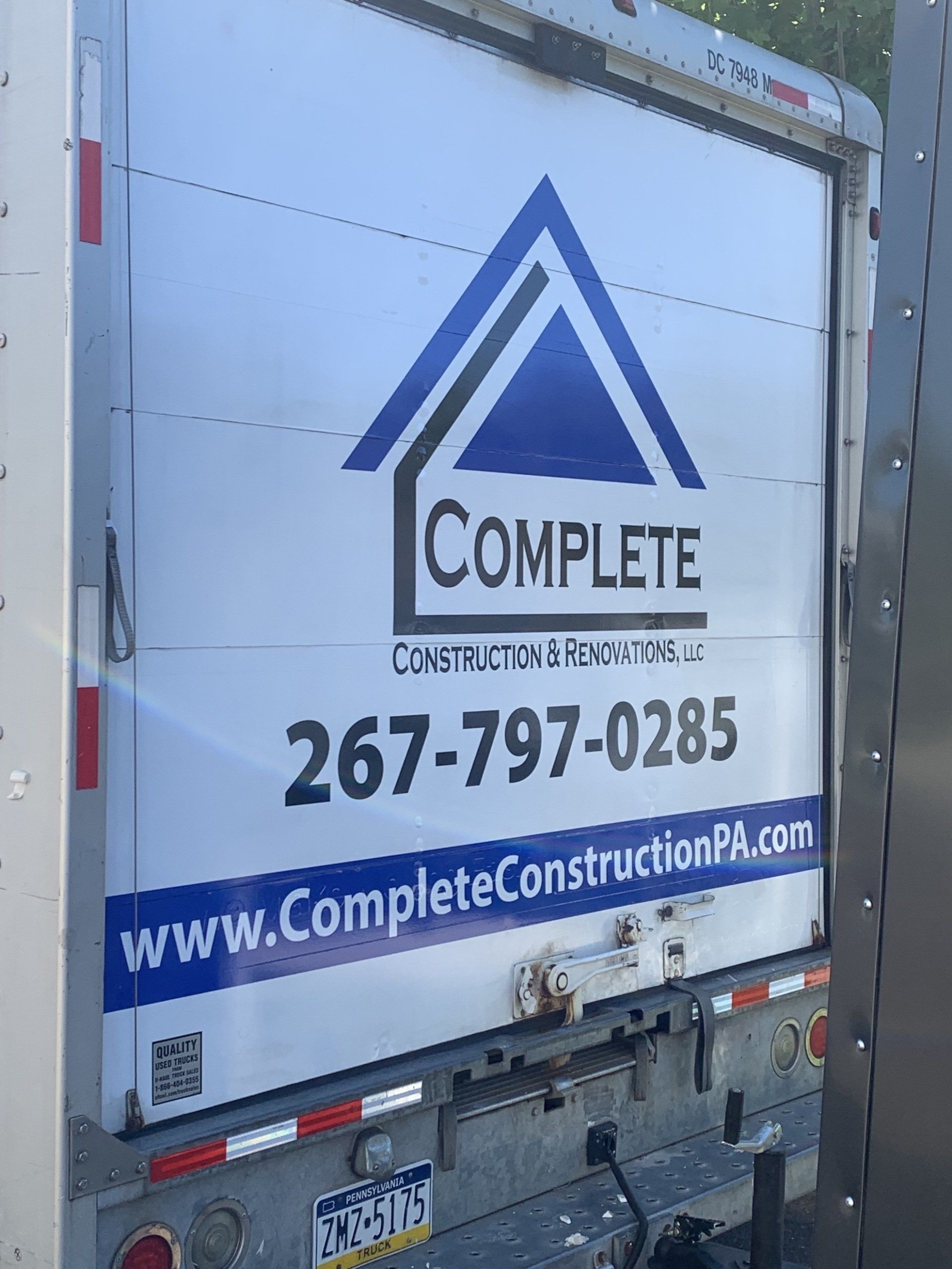 complete construction box truck
