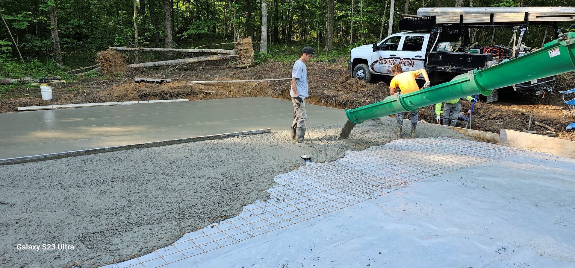 Spreading Wet Concrete — New Albany, IN — Concrete Works
