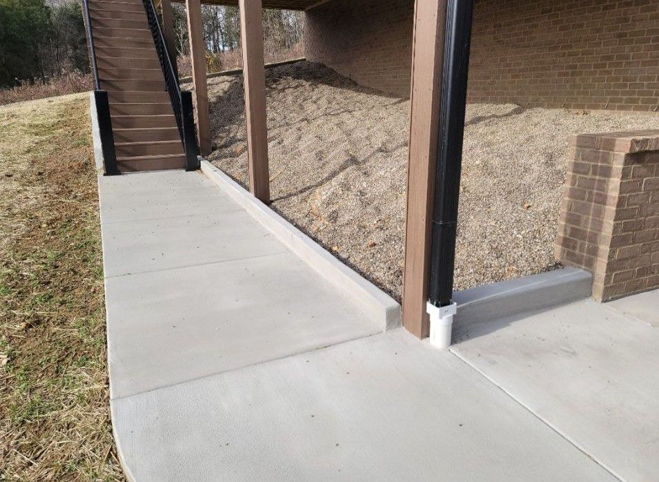 Walkway — New Albany, IN — Concrete Works