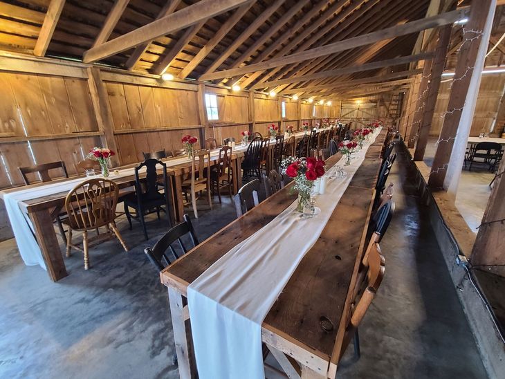 variety of table decorations and layouts