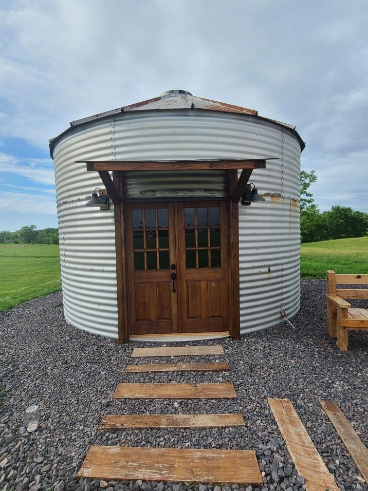 bride staging area for privacy