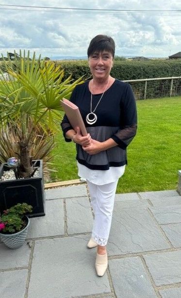 Berni Martin a fully qualified, certified Civil Celebrant