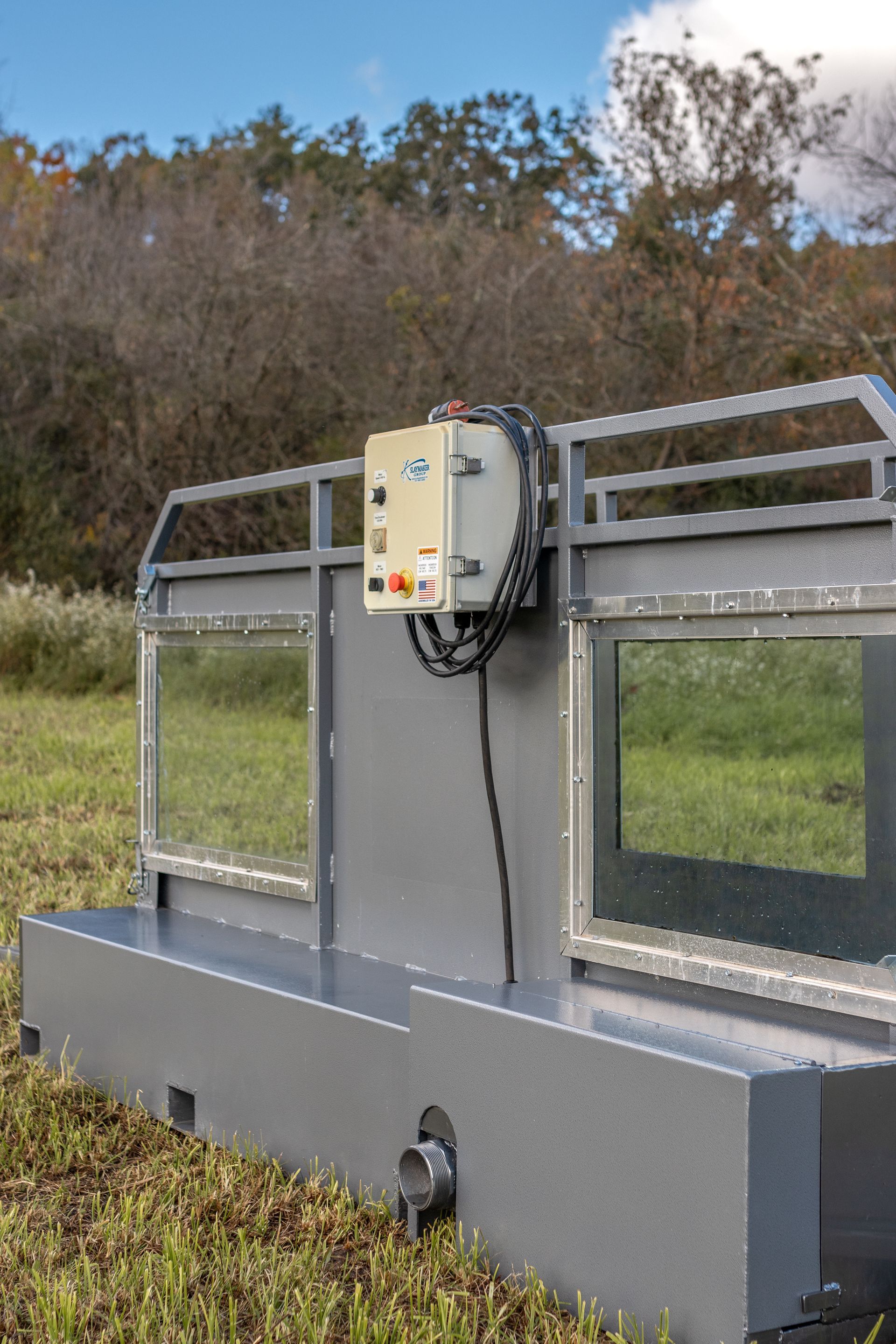 Equestrian treadmills for horse training, horse physiotherapy and rehab in California