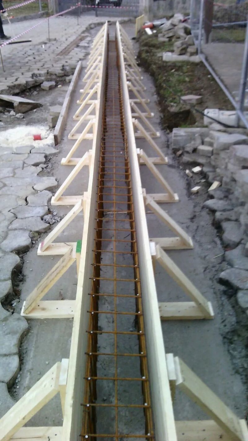 montaggio di una pavimentazione in porfido