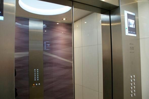 ELEVADORES EN SERVICIO