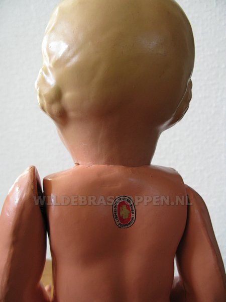 papier maché pop met merkje