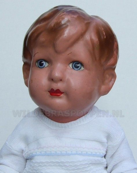 papier maché pop met bruin haar