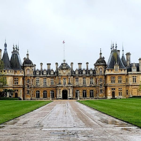 Picture of a Manor House