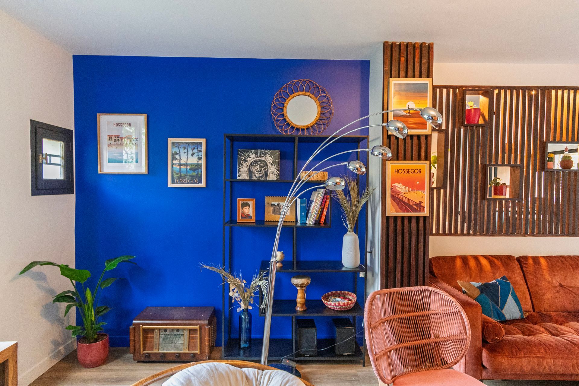 Rénovation Maison salon mur bleu