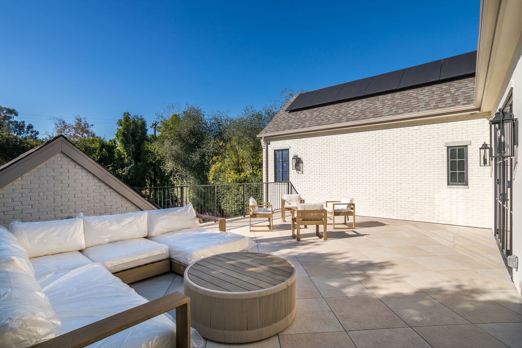 north kenter avenue outdoor spaces