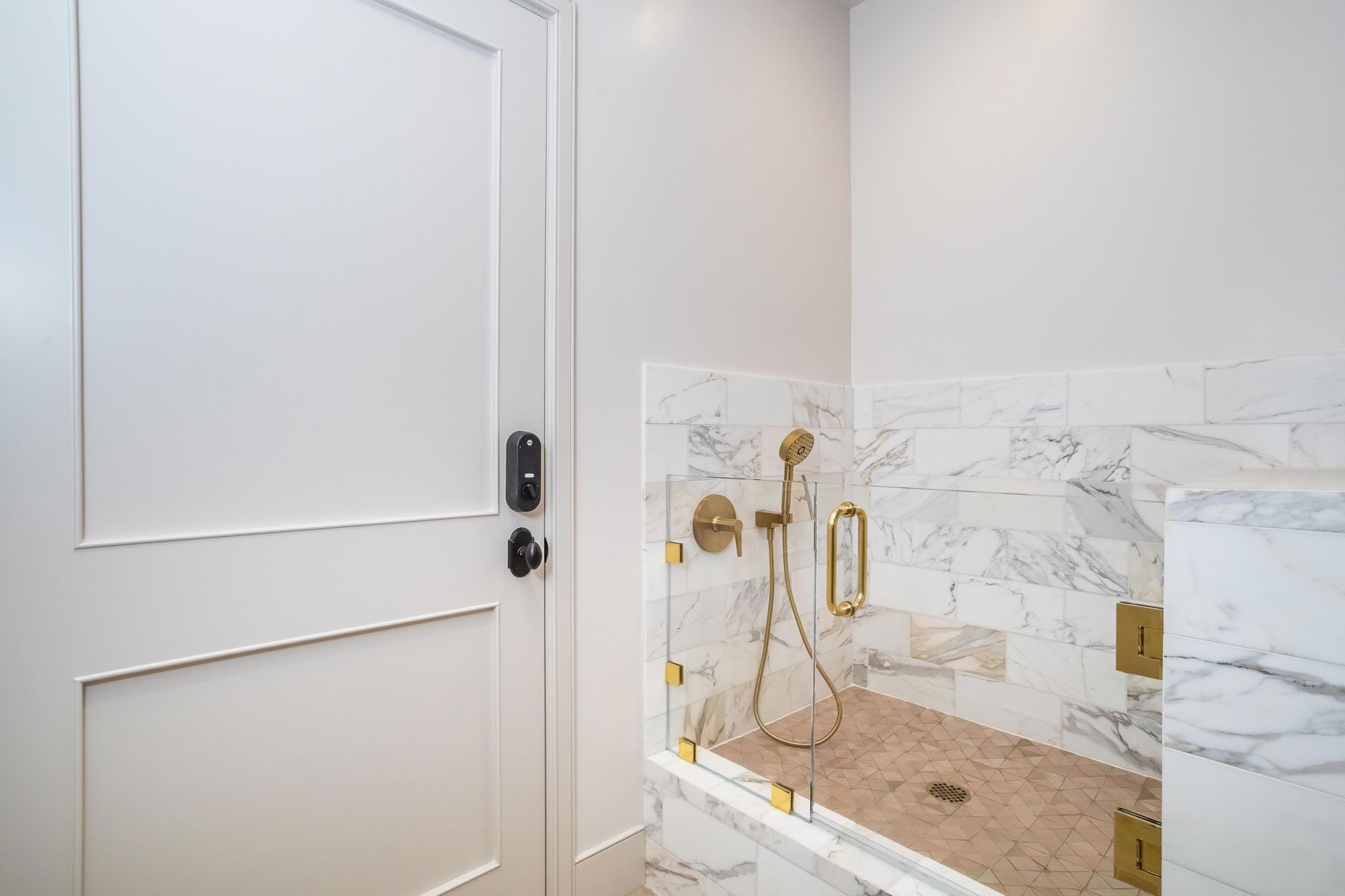 north kenter avenue pet wash area