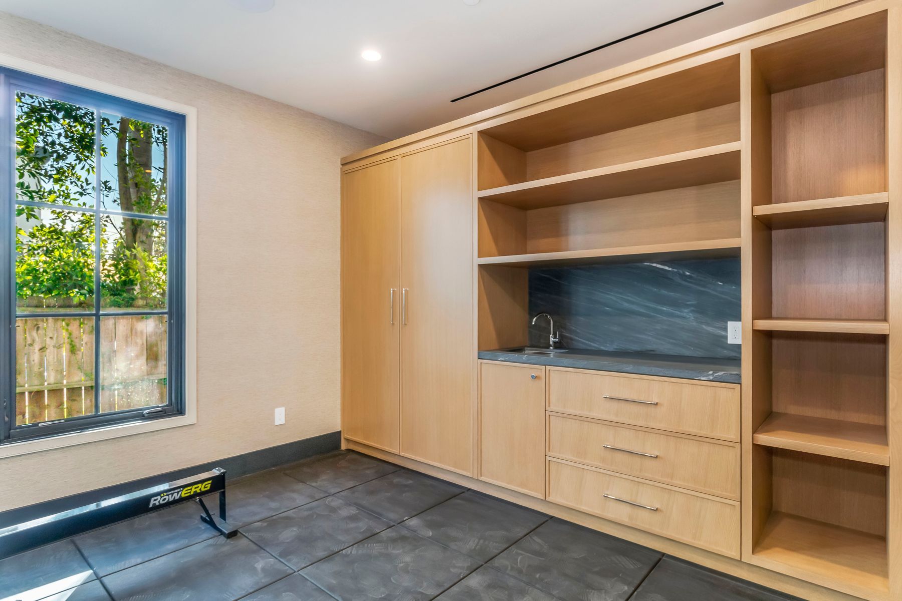 north kenter avenue utility room